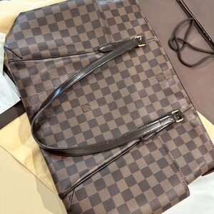 Louis Vuitton discontinued Totally MM